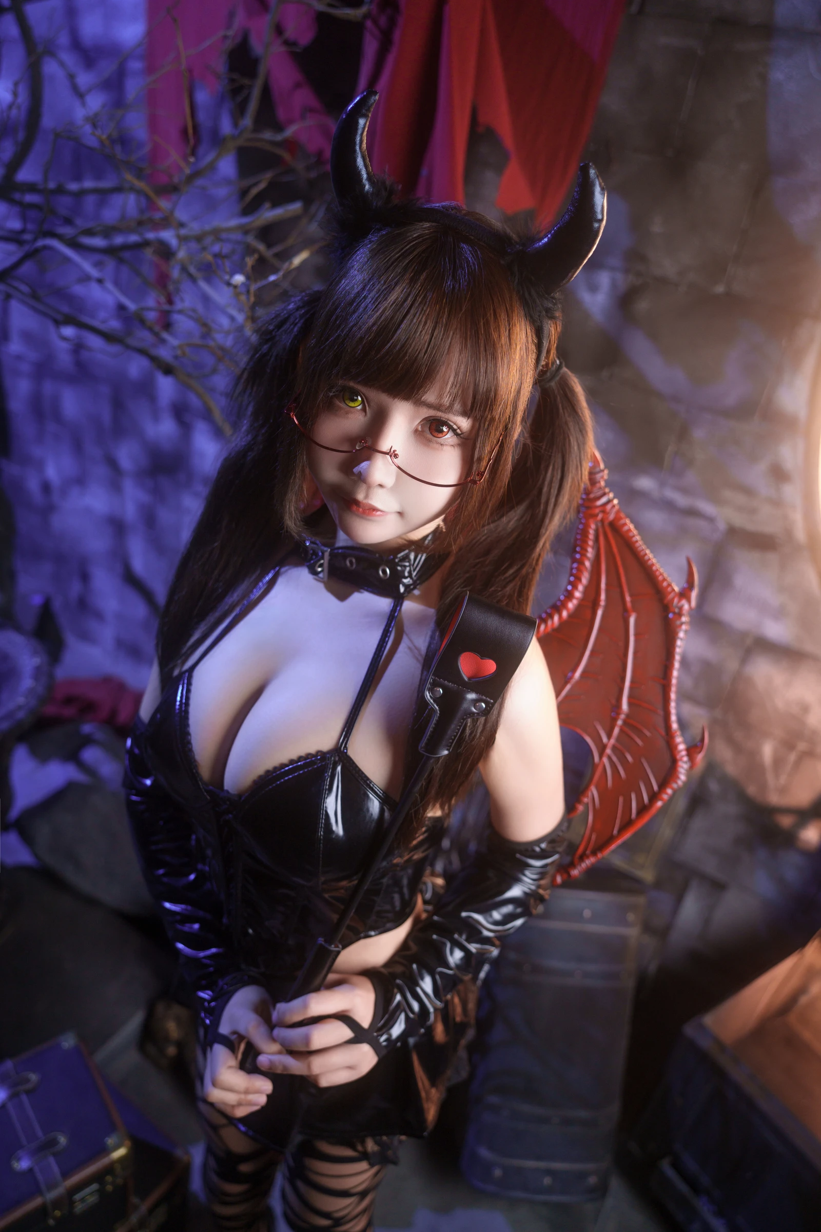 小魅魔美女动漫博主性感Cosplay写真抱走莫子aa|柠檬皮美女写真