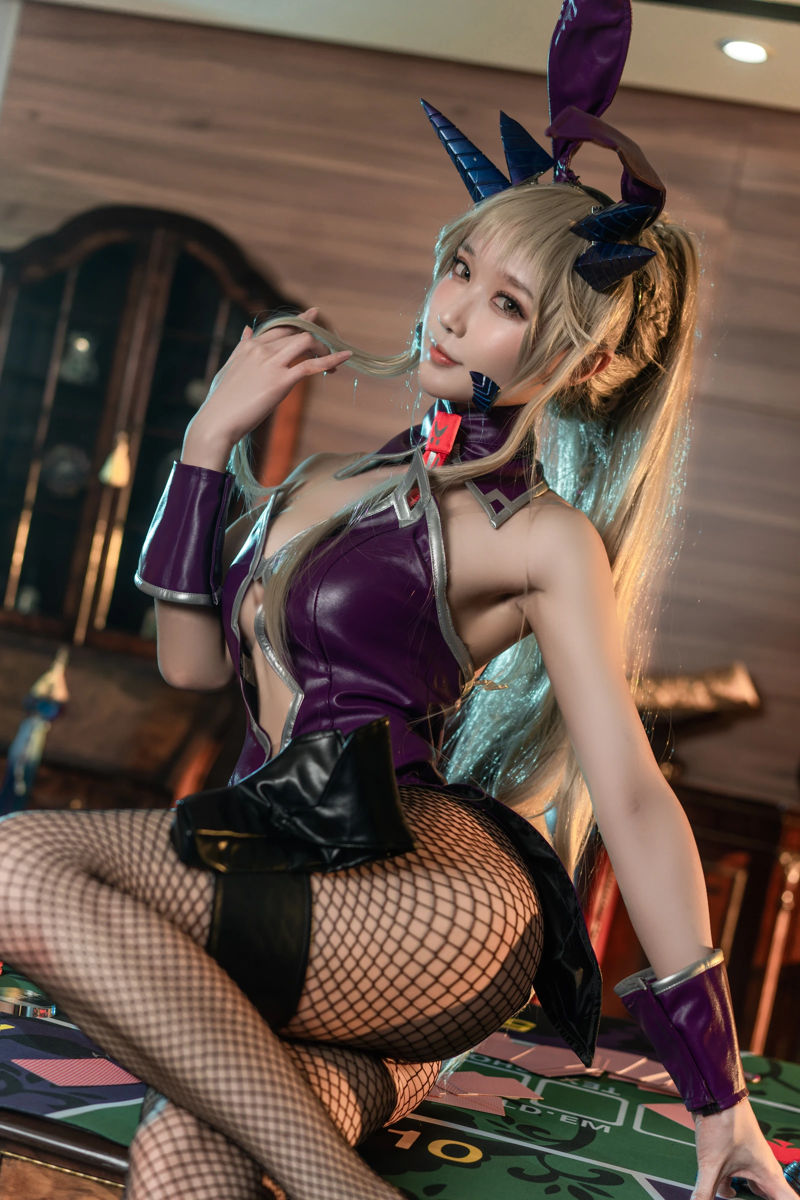 黑枪呆兔女郎美女动漫博主性感Cosplay写真阿包也是兔娘|柠檬皮美女写真