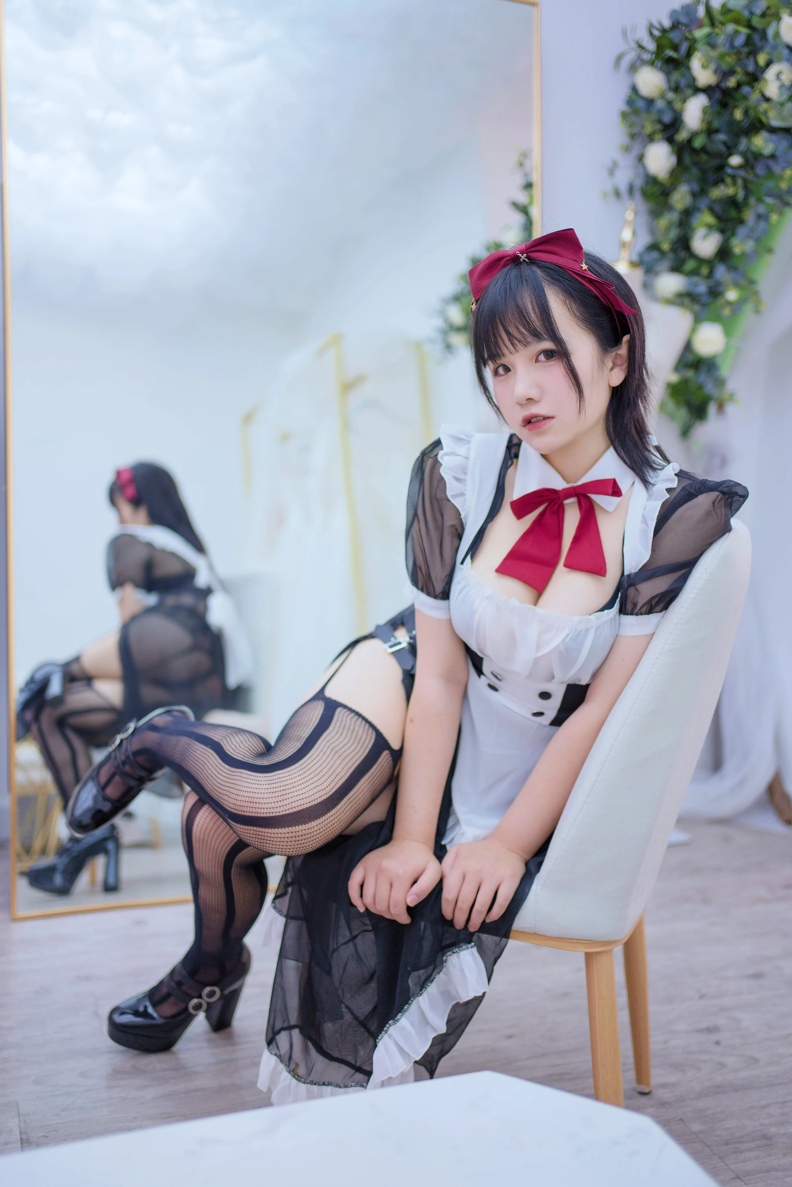 透明黑丝女仆美女动漫博主性感Cosplay写真阿半今天很开心|柠檬皮美女写真